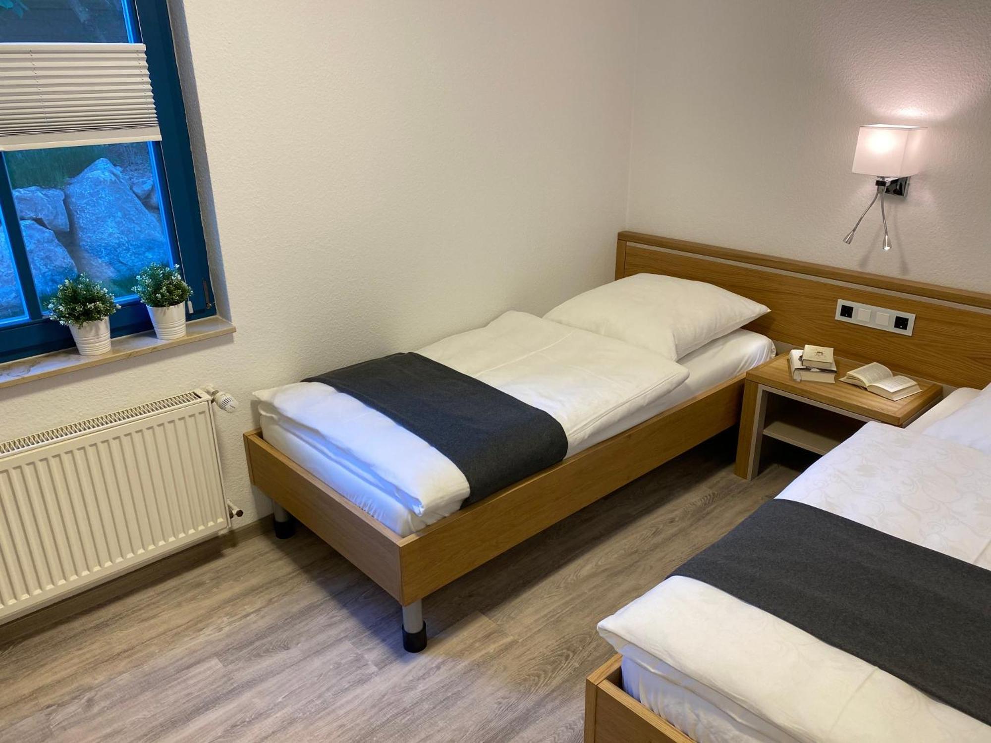 Vila Familienfreundliches Reetdachhaus Weissdorn 2 Puddemin Exteriér fotografie