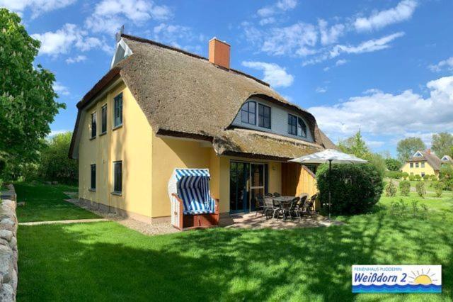 Vila Familienfreundliches Reetdachhaus Weissdorn 2 Puddemin Exteriér fotografie